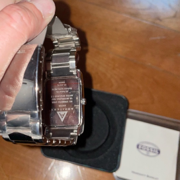 NWT FOSSIL GORGEOUS SLVER WATCH! NEVER WORN BRAND NEW! - Picture 8 of 9